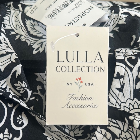 Black‎ and White Patterned Women's Top - Picture 5 of 5